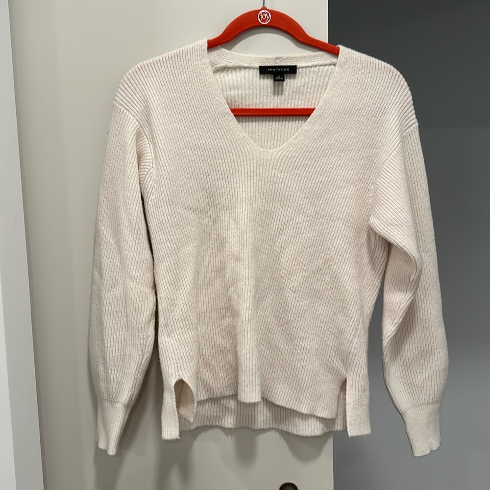 NWOT Ann Taylor Sweater